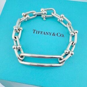 Tiffany & Co. HardWear Elongated Link Bracelet in Sterling Silver 💙
